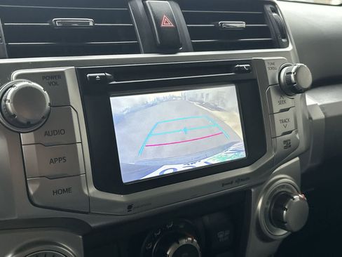 Used 2019 Toyota 4Runner SR5 Premium image 17