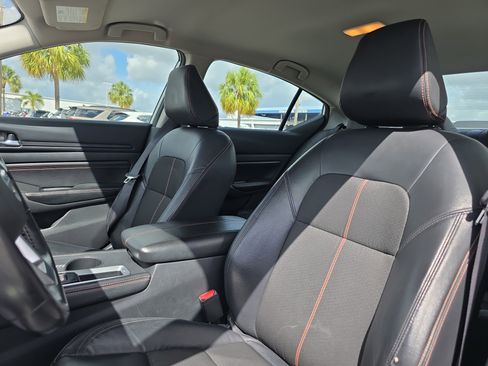 Used 2022 Nissan Altima 2.5 SR image 25