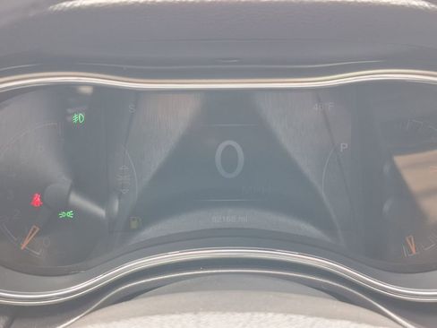 Used 2018 Jeep Grand Cherokee Limited AWD/4WD image 21