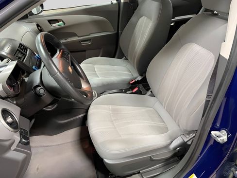 Used 2014 Chevrolet Sonic LT image 13
