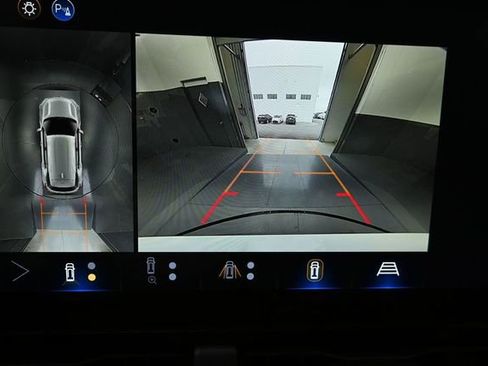 New 2026 Chevrolet Equinox LT w/ Safety and Technology Package FWD image 47