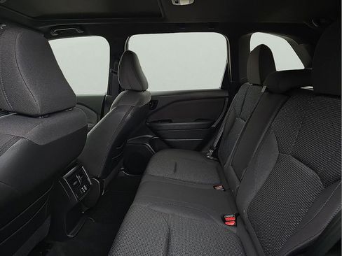 Certified 2025 Subaru Forester Premium AWD/4WD image 10