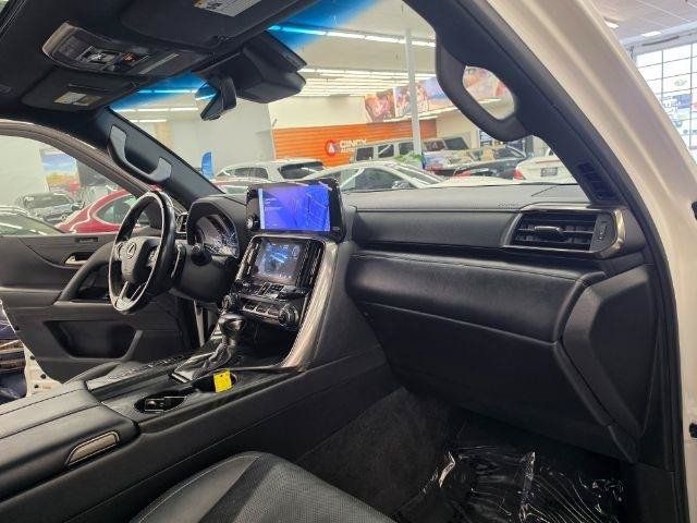 Used 2023 Lexus LX 600 4WD w/ Appearance Package image 14