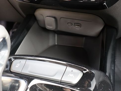 New 2026 Chevrolet Trax LT w/ Driver Confidence Package image 19