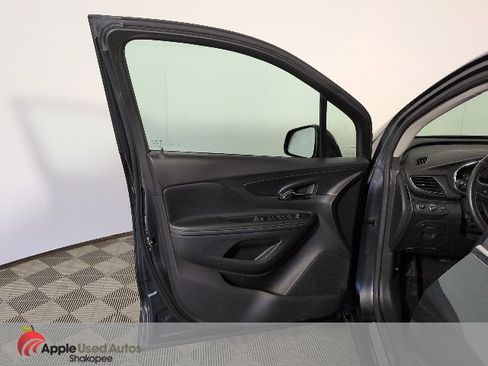 Used 2018 Buick Encore Preferred image 10
