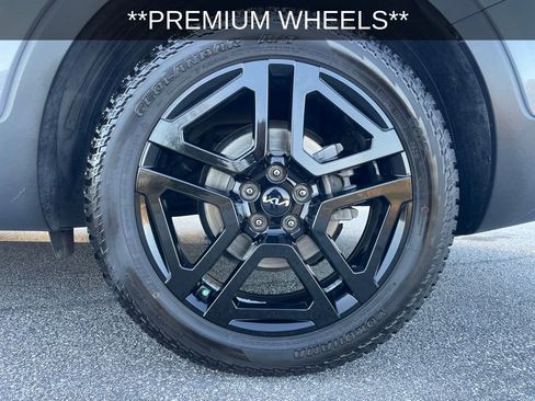 Used 2023 Kia Telluride EX X-Line image 11