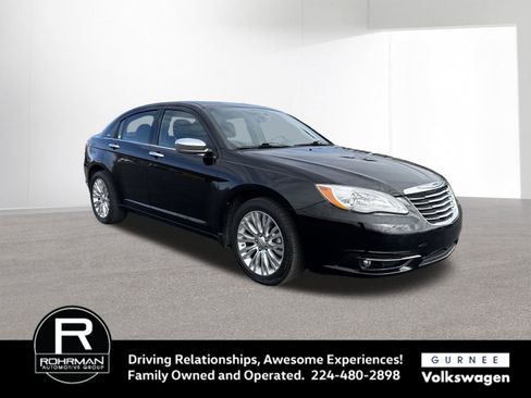 Used 2011 Chrysler 200 Limited image 2