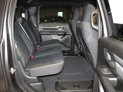 New 2026 RAM 1500 4x4 Crew Cab image 34