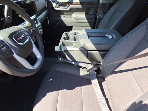 New 2026 GMC Sierra 1500 Elevation image 14