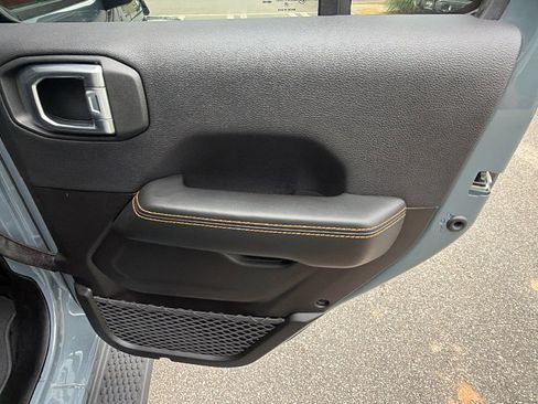 Used 2025 Jeep Wrangler Unlimited Sahara AWD/4WD image 20