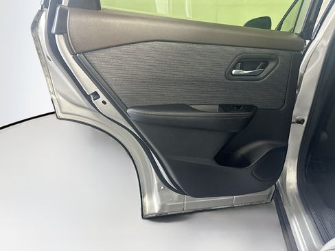 Used 2023 Nissan Rogue SV FWD image 26