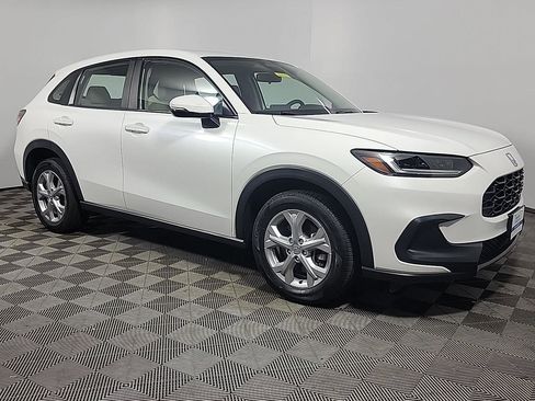 Certified 2023 Honda HR-V LX image 1