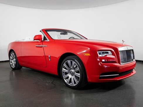 Used 2017 Rolls-Royce Dawn image 2