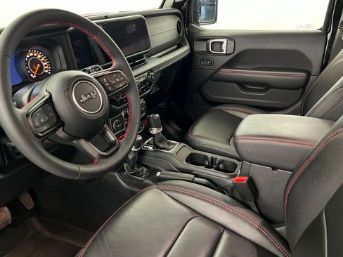 Certified 2024 Jeep Wrangler Unlimited Rubicon image 15