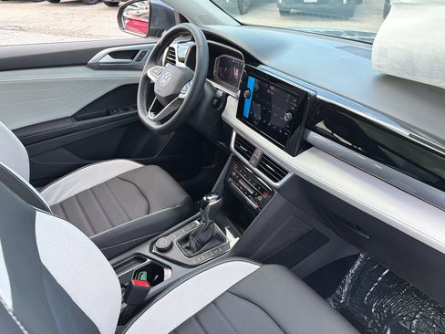 New 2026 Volkswagen Taos SEL AWD/4WD image 9