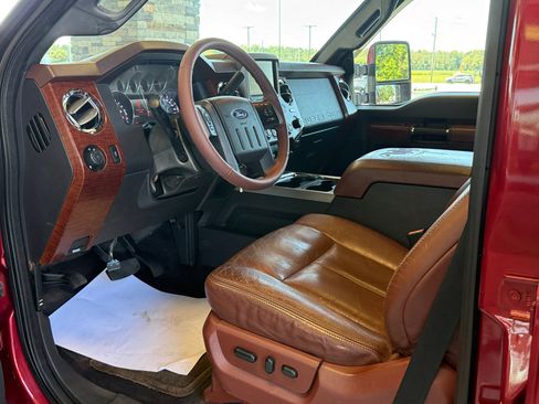 Used 2014 Ford F250 King Ranch w/ Snow Plow Prep Package image 9