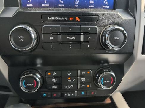 Used 2020 Ford F150 Lariat AWD/4WD image 13