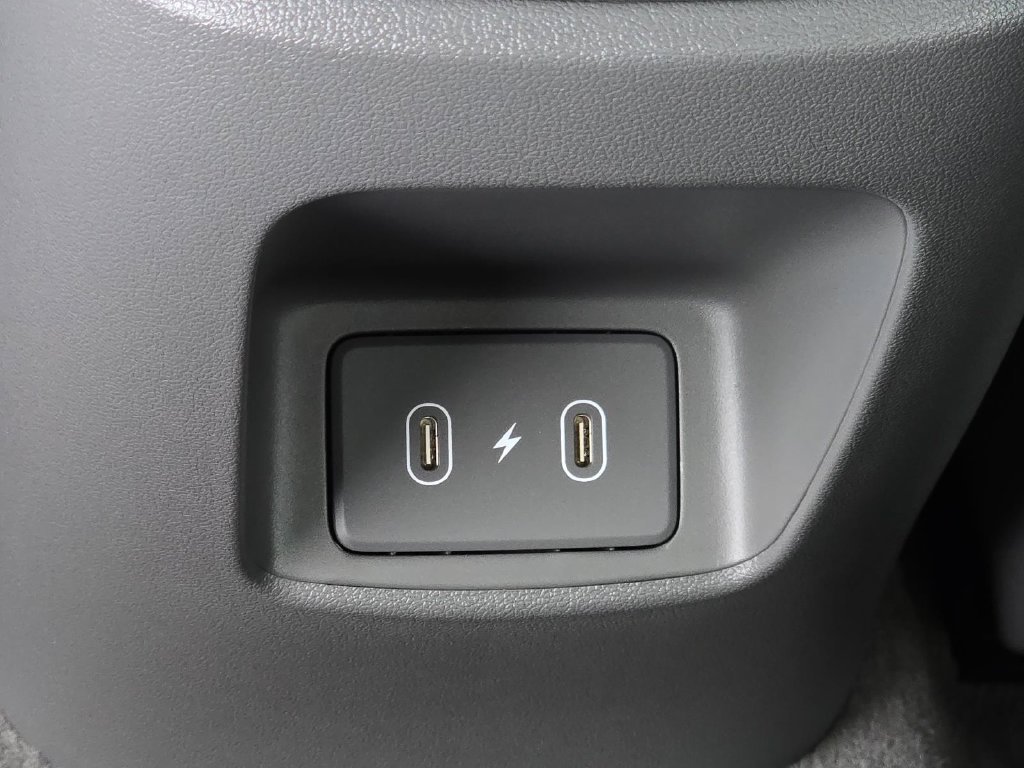 Used 2024 Hyundai Elantra SE FWD image 30
