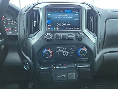 Used 2022 Chevrolet Silverado 1500 LT image 22