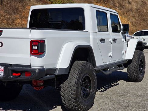 Used 2021 Jeep Gladiator Rubicon image 45