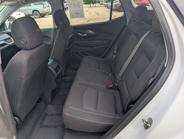 Used 2024 GMC Terrain SLE FWD image 14