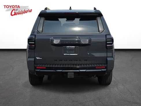 Used 2025 Toyota 4Runner TRD Sport Premium AWD/4WD image 6