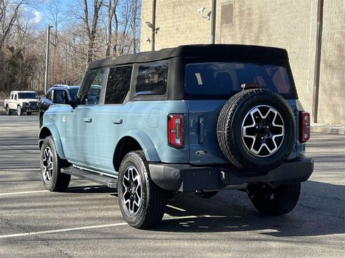 Used 2022 Ford Bronco Outer Banks image 4