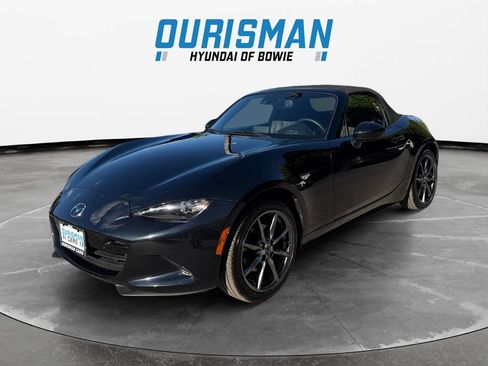Used 2016 MAZDA MX-5 Miata Grand Touring RWD image 2