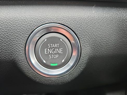 New 2026 GMC Terrain Elevation w/ Technology Package II FWD image 32