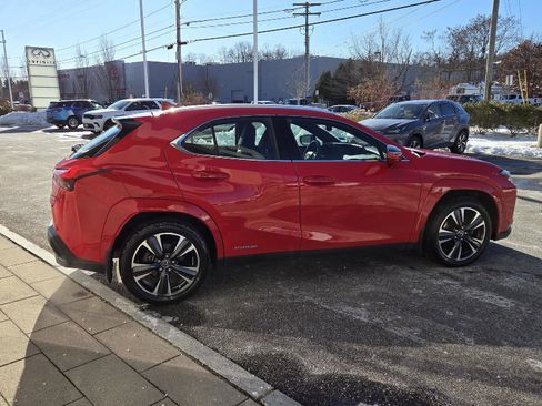 Used 2022 Lexus UX 250h w/ Premium Package image 14