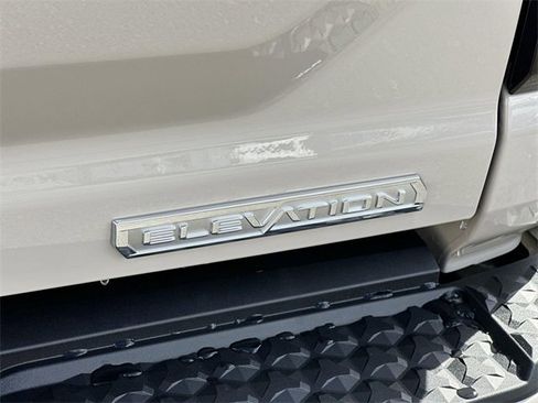 New 2026 GMC Canyon Elevation image 25