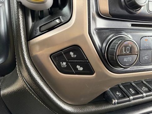 Used 2016 GMC Sierra 2500 Denali w/ Duramax Plus Package AWD/4WD image 26
