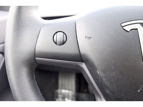 Used 2019 Tesla Model 3 Long Range RWD image 17