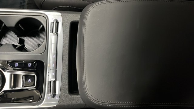Used 2025 Kia Carnival SX Prestige FWD image 20