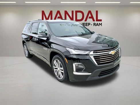 Used 2023 Chevrolet Traverse High Country FWD image 4
