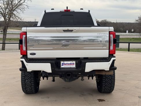 Used 2024 Ford F250 Platinum AWD/4WD image 5