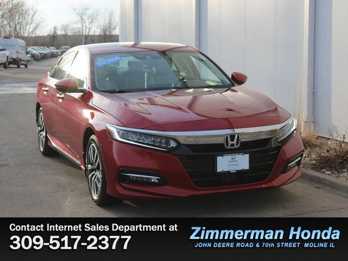 Certified 2020 Honda Accord Touring image 3