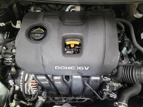 Used 2017 Kia Forte LX image 30