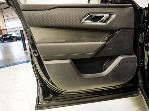 Used 2022 Land Rover Range Rover Velar S image 21