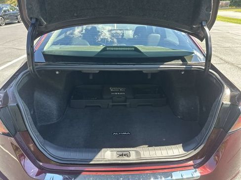 Used 2023 Nissan Altima 2.5 SL AWD/4WD image 23