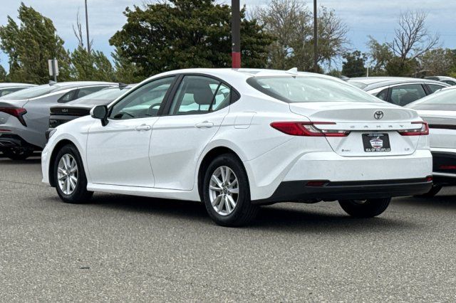 Used 2025 Toyota Camry LE FWD image 8