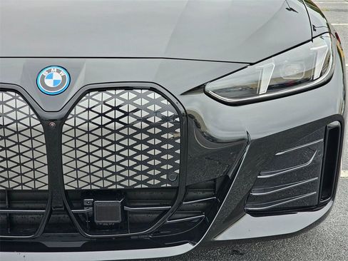 Used 2025 BMW i4 eDrive40 w/ M Sport Package image 9