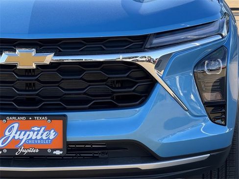 New 2026 Chevrolet Trax LT w/ Driver Confidence Package image 9