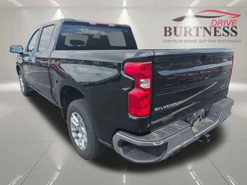 Used 2023 Chevrolet Silverado 1500 LT AWD/4WD image 4