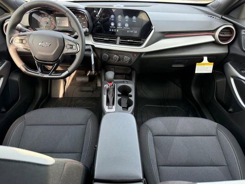 New 2026 Chevrolet Trax RS w/ Sunroof Package FWD image 7