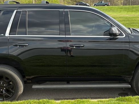 Used 2020 GMC Yukon SLE w/ SLE Value Package image 8