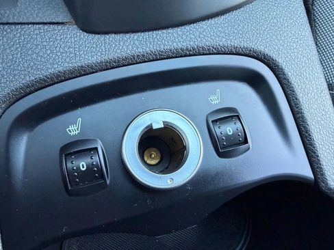 Used 2014 Ford Focus SE w/ SE Sport Package image 20