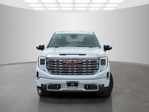 New 2026 GMC Sierra 1500 Denali w/ Denali Reserve Package AWD/4WD image 2