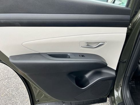 Used 2025 Hyundai Tucson SE FWD image 23