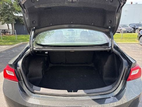 Used 2018 Chevrolet Malibu LT FWD image 7